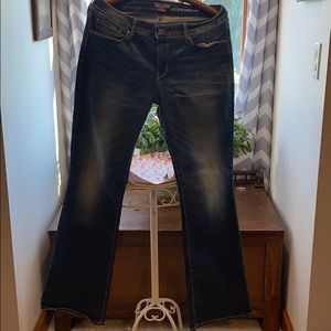Denizen Modern Bootcut Jeans